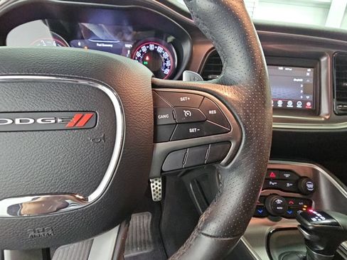 Used 2019 Dodge Challenger R/T w/ Driver Convenience Group RWD image 28
