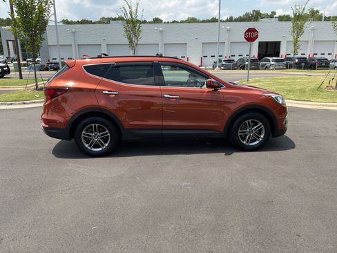 Used 2017 Hyundai Santa Fe Sport AWD/4WD image 11