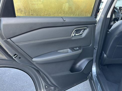 New 2026 Nissan Rogue Platinum image 15