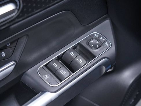 Used 2024 Mercedes-Benz EQB 250+ image 20