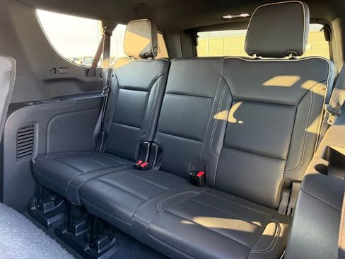 Used 2022 GMC Yukon XL SLT image 18