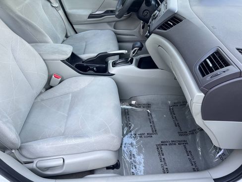 Used 2012 Honda Civic LX image 10