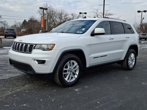 Used 2017 Jeep Grand Cherokee Laredo w/ Quick Order Package 23E image 1