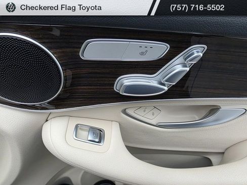 Used 2022 Mercedes-Benz GLC 300 4MATIC image 49