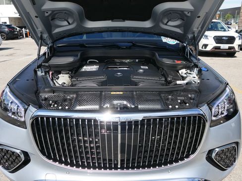 Used 2025 Mercedes-Benz Maybach GLS 600 Maybach GLS 600 image 34