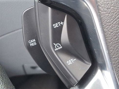 Used 2015 Ford Transit 150 XLT image 22