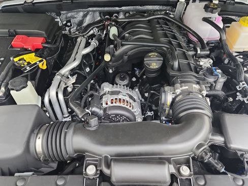 New 2026 Jeep Gladiator Sport AWD/4WD image 32
