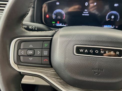 Used 2024 Jeep Wagoneer Series II w/ Flexible Seating Group RWD image 18