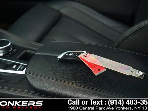 Used 2019 BMW X6 xDrive50i w/ M Sport Package image 30