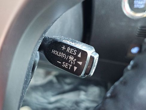 Used 2023 Toyota 4Runner SR5 Premium image 30