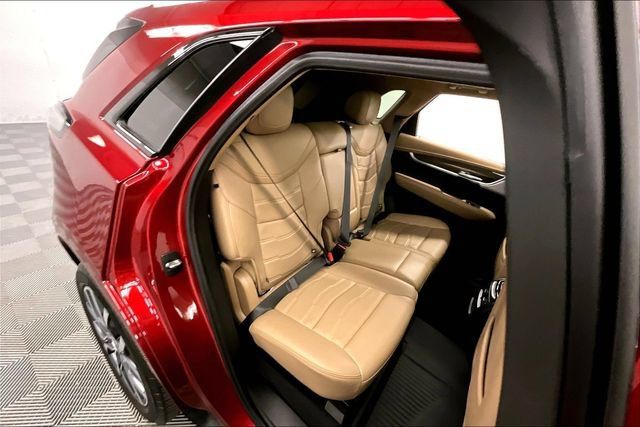 Used 2022 Cadillac XT5 Sportv w/ Platinum Package AWD/4WD image 26