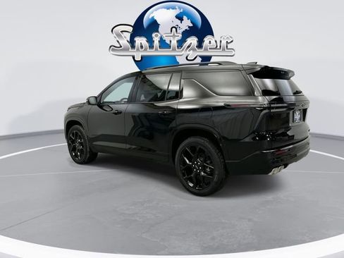 New 2026 Chevrolet Traverse RS w/ LPO, Floor Liner Package image 7