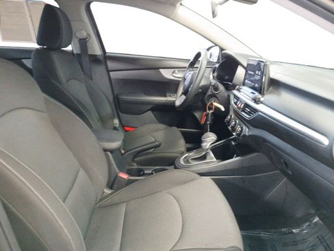 Used 2024 Kia Forte LXS image 15
