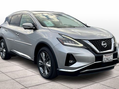 Used 2020 Nissan Murano Platinum image 2