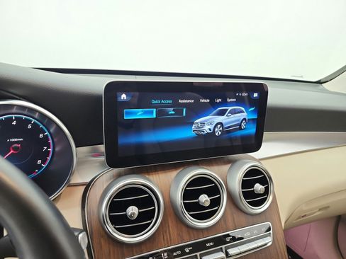 Used 2022 Mercedes-Benz GLC 300 image 13