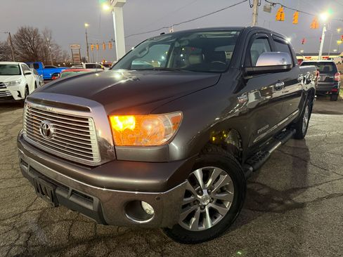 Used 2011 Toyota Tundra Limited image 32