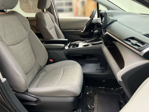 Used 2024 Toyota Sienna LE image 26
