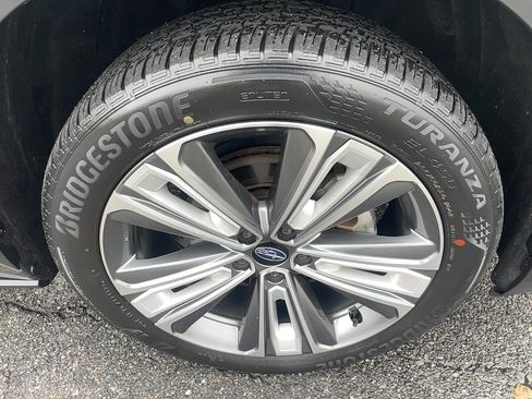 Used 2023 Toyota bZ4X AWD image 5