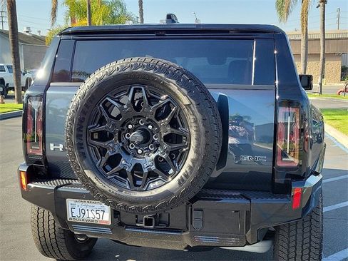 Used 2026 GMC Hummer EV SUV image 19