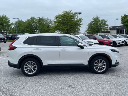 Used 2023 Honda CR-V EX image 4