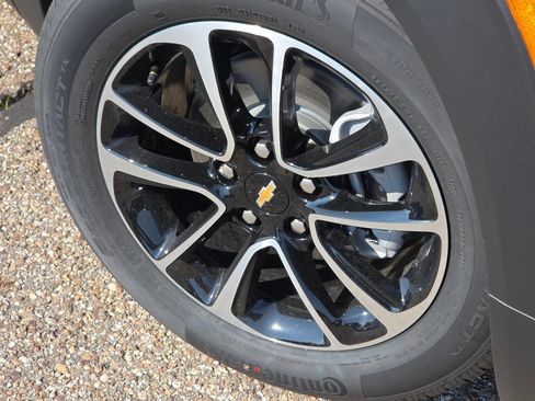 New 2026 Chevrolet TrailBlazer LT AWD/4WD image 9
