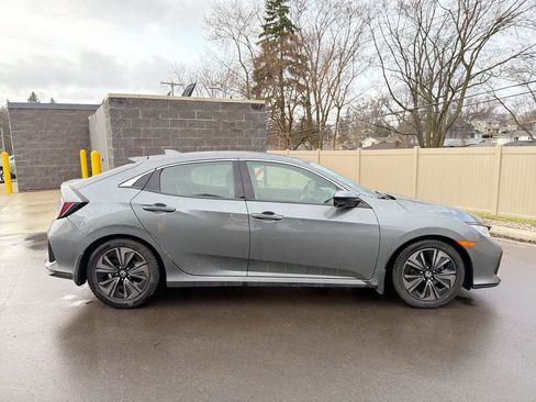 Used 2018 Honda Civic EX image 6