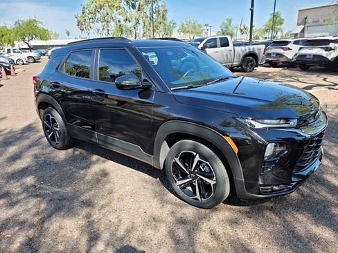 Used 2022 Chevrolet TrailBlazer RS w/ Technology Package FWD image 10