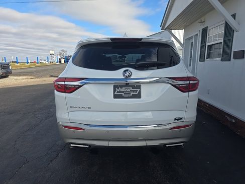 Used 2020 Buick Enclave Essence w/ Sound and Sites Package image 7