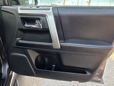 Used 2019 Toyota 4Runner Limited image 33