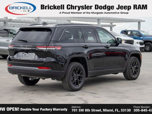 New 2026 Jeep Grand Cherokee Laredo image 5
