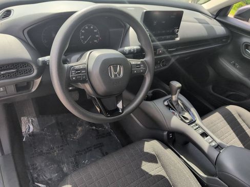 Used 2025 Honda HR-V LX image 15