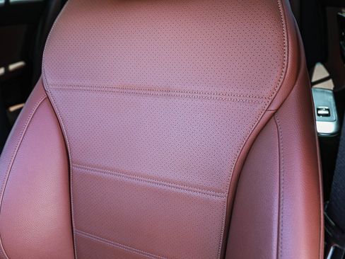 Used 2023 Mercedes-Benz C 300 Sedan image 24