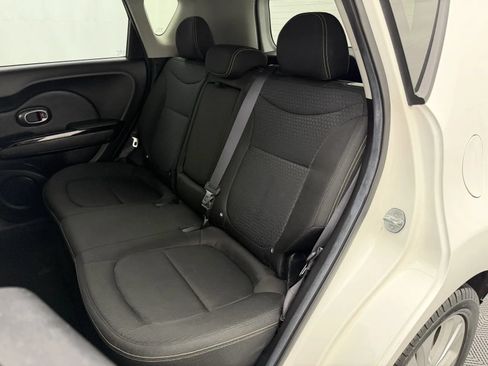 Used 2016 Kia Soul + w/ Audio Package FWD image 24