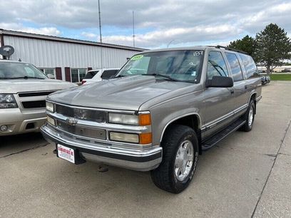 Used 1999 Chevrolet Suburban 4WD w/ Preferred Equipment Group 2