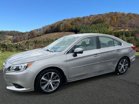 Used 2016 Subaru Legacy 3.6R Limited image 3