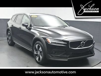 Used 2025 Volvo V60 B5 Cross Country Plus