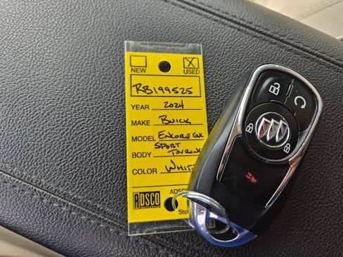 Used 2024 Buick Encore GX Sport Touring FWD image 19