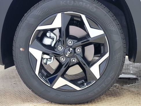 New 2026 Kia Seltos S image 13