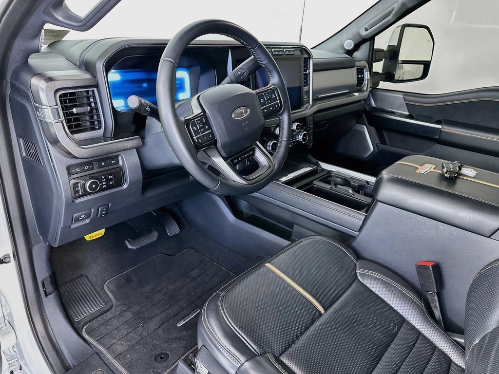 Used 2024 Ford F250 Platinum AWD/4WD image 31