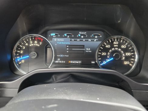 Used 2015 Ford F150 Lariat image 11