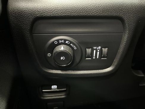 New 2025 Jeep Grand Cherokee L Limited w/ Trailer Tow Package image 24