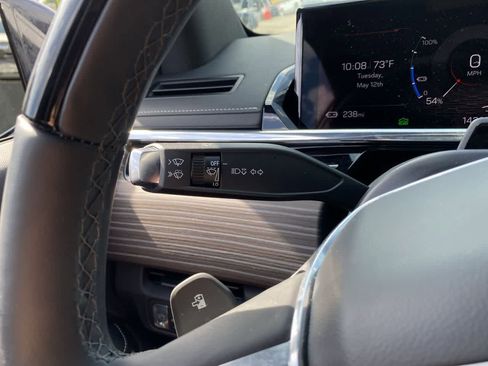 Used 2025 GMC Sierra EV Denali AWD/4WD image 22