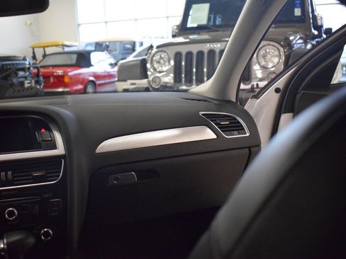 Used 2016 Audi A4 2.0T Premium image 39