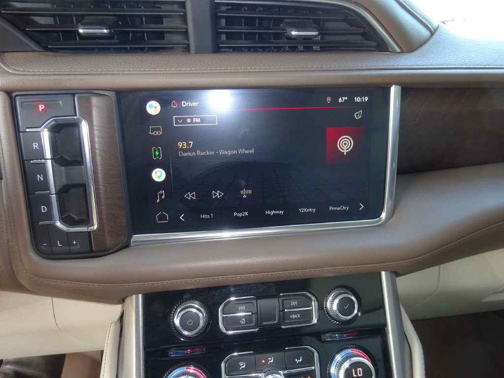 Certified 2022 GMC Yukon XL Denali w/ Denali Premium Package AWD/4WD image 27