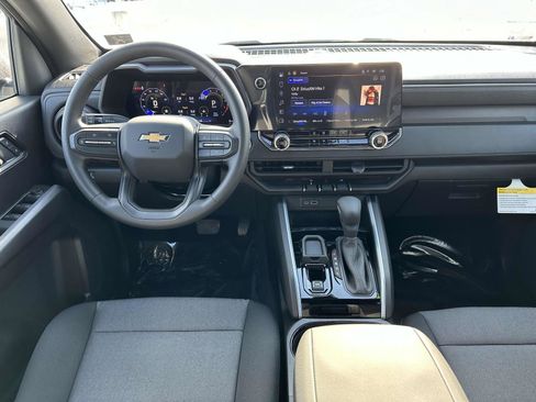 New 2025 Chevrolet Colorado W/T image 2