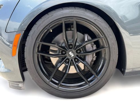 Used 2017 Chevrolet Camaro SS RWD image 11