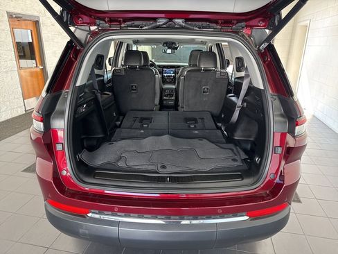 Used 2023 Jeep Grand Cherokee L Limited w/ Trailer Tow Group (B) image 10