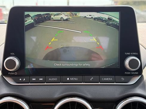 Used 2024 Nissan Sentra SV FWD image 31