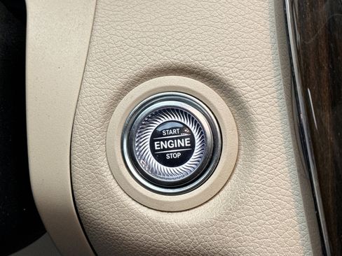 Used 2021 Mercedes-Benz C 300 4MATIC Sedan image 21