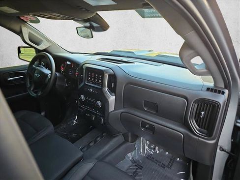 Used 2024 Chevrolet Silverado 1500 Custom Trail Boss w/ LPO, Dark Essentials Package AWD/4WD image 22
